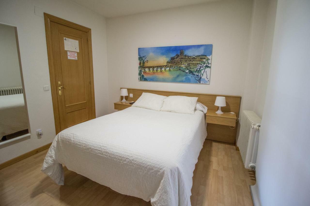 Pension Oasis Zamora Exterior foto