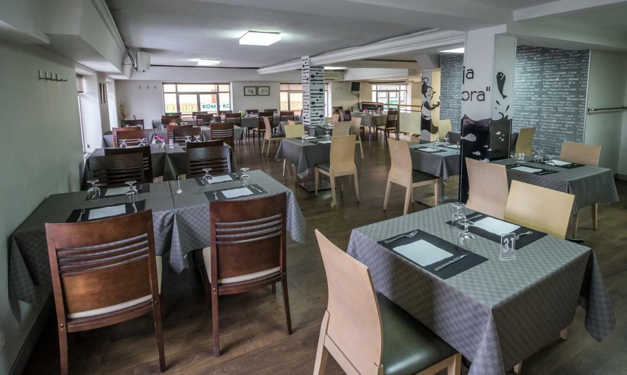 Pension Oasis Zamora Exterior foto
